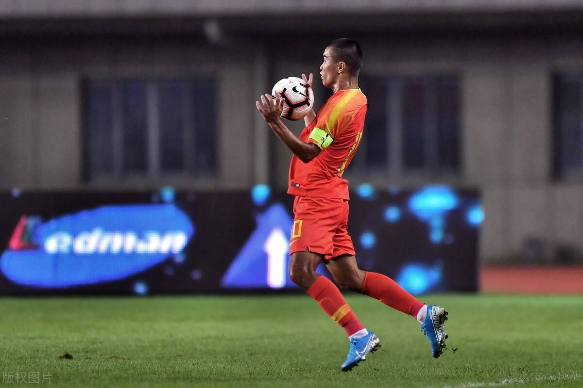 北京国安围绕亚冠内部沟通克里夫兰骑士主帅复盘备战亚冠，媒体一致点评：今晚曼联远射贴柱——国王杯节点到来的简单介绍